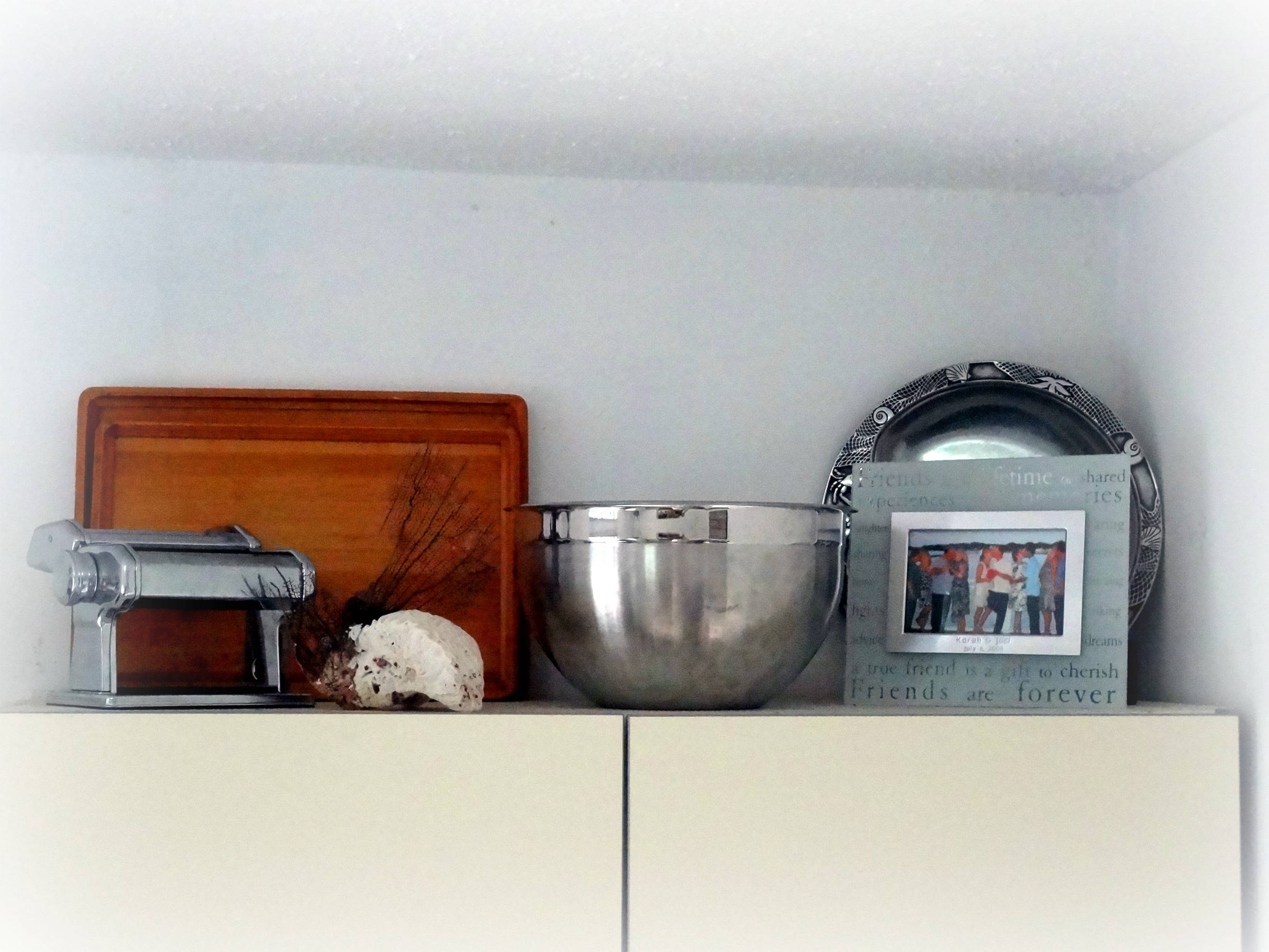 12Apr kitchen above cabinet